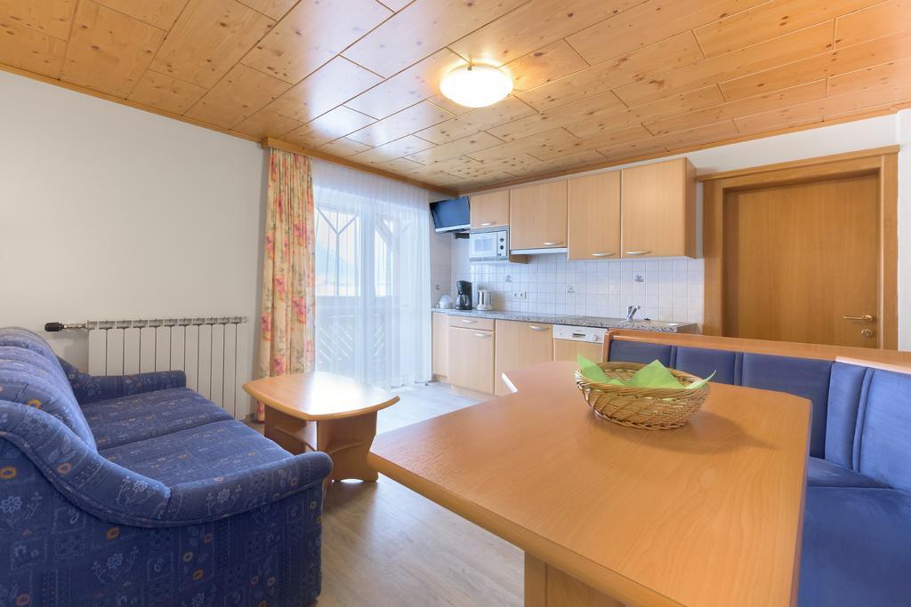 Haus Meneweger Apartment Flachau Ngoại thất bức ảnh