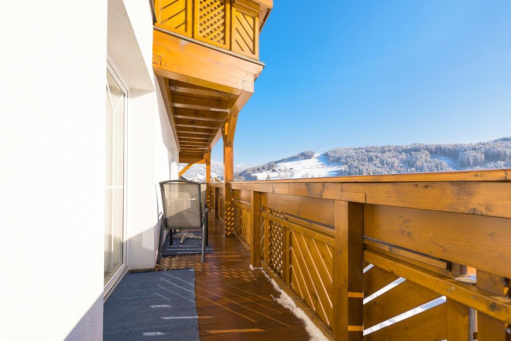 Haus Meneweger Apartment Flachau Ngoại thất bức ảnh